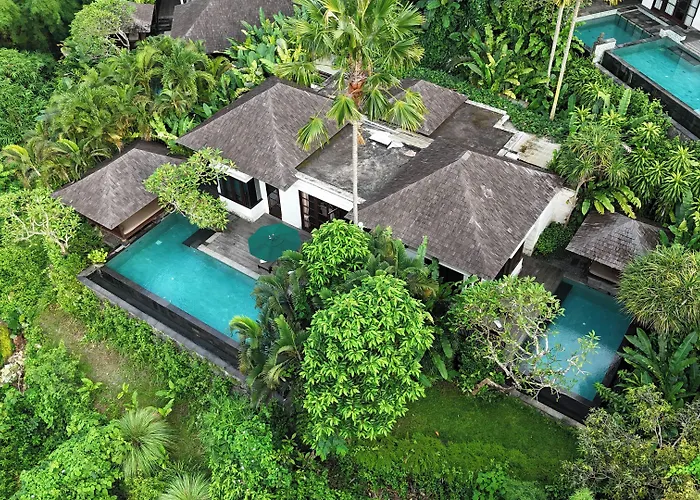 Resort The Damai 5*